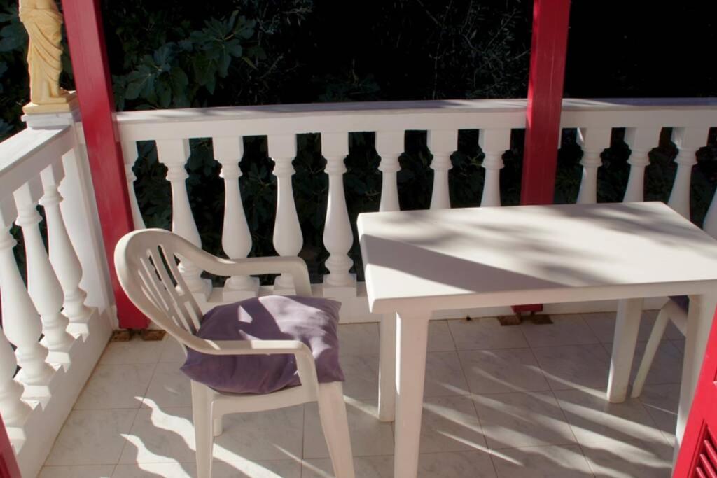 Ueber Den Daechern Von Koroni Buitenkant foto